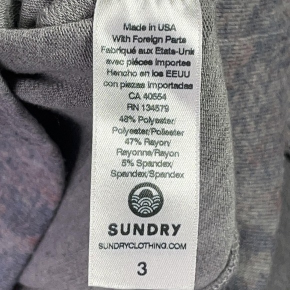 SUNDRY Python Snake Print Sweatshirt Womens 3 US L Pink Blue Gray Made in USA - Picture 5 of 8